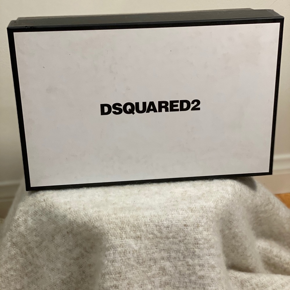251 DSQUARED2 Sneakers NWT Size 45-45.5